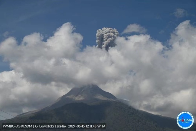 印尼火山爆發(fā)