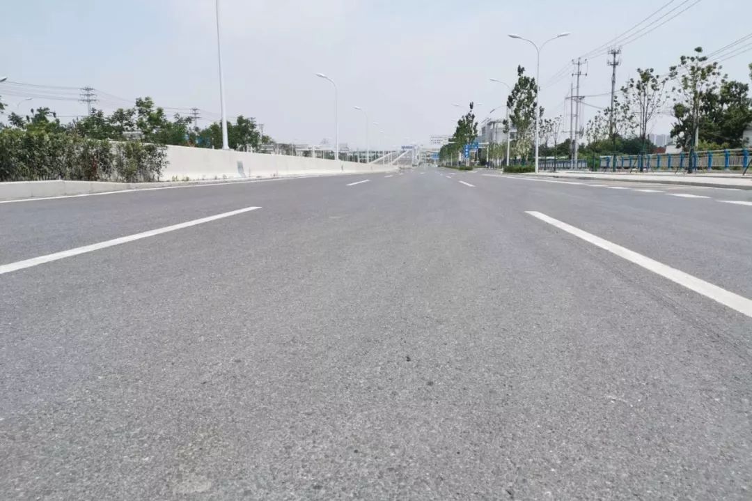 公路變遷見證自信與成就