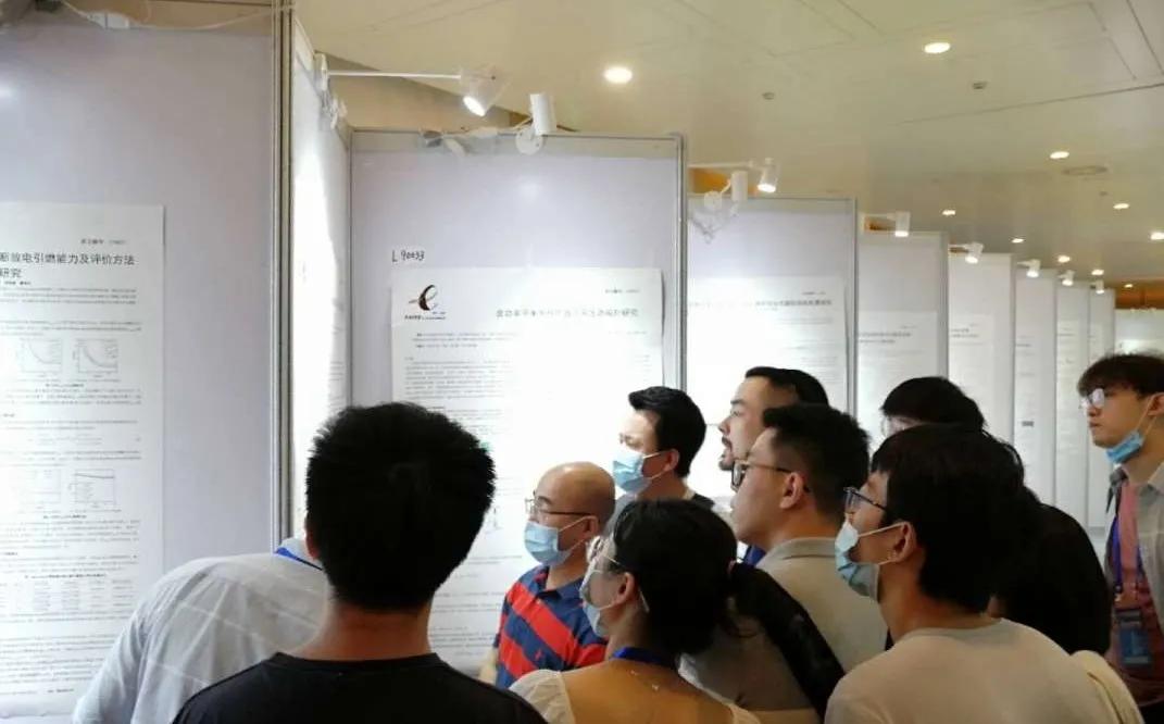 西安本地工廠最新招工信息及科技前沿高科技產(chǎn)品介紹